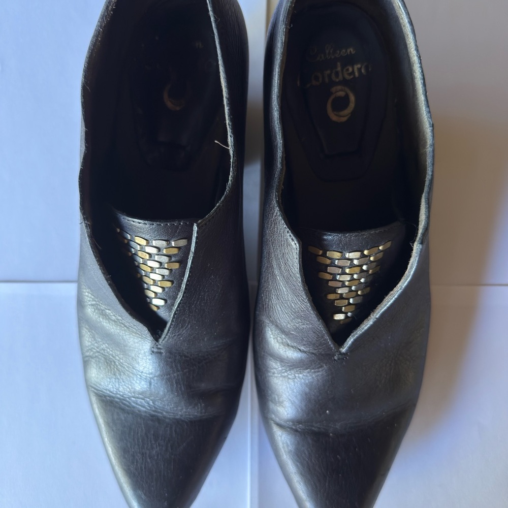 Colleen Cordero black booties